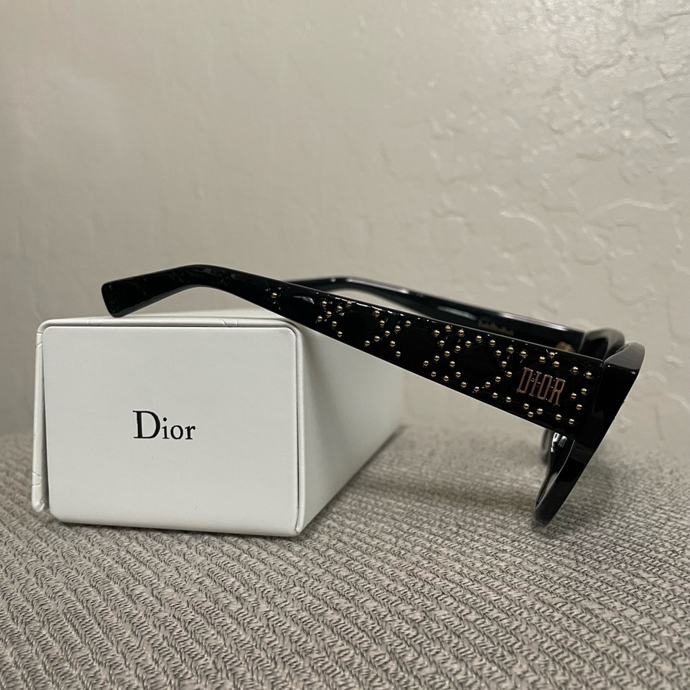 🎉HP🎉New! Dior Lady Dior Studs 54MM Black/Gold Sunglasses✨ Case, Box & Cloth - Picture 10 of 16